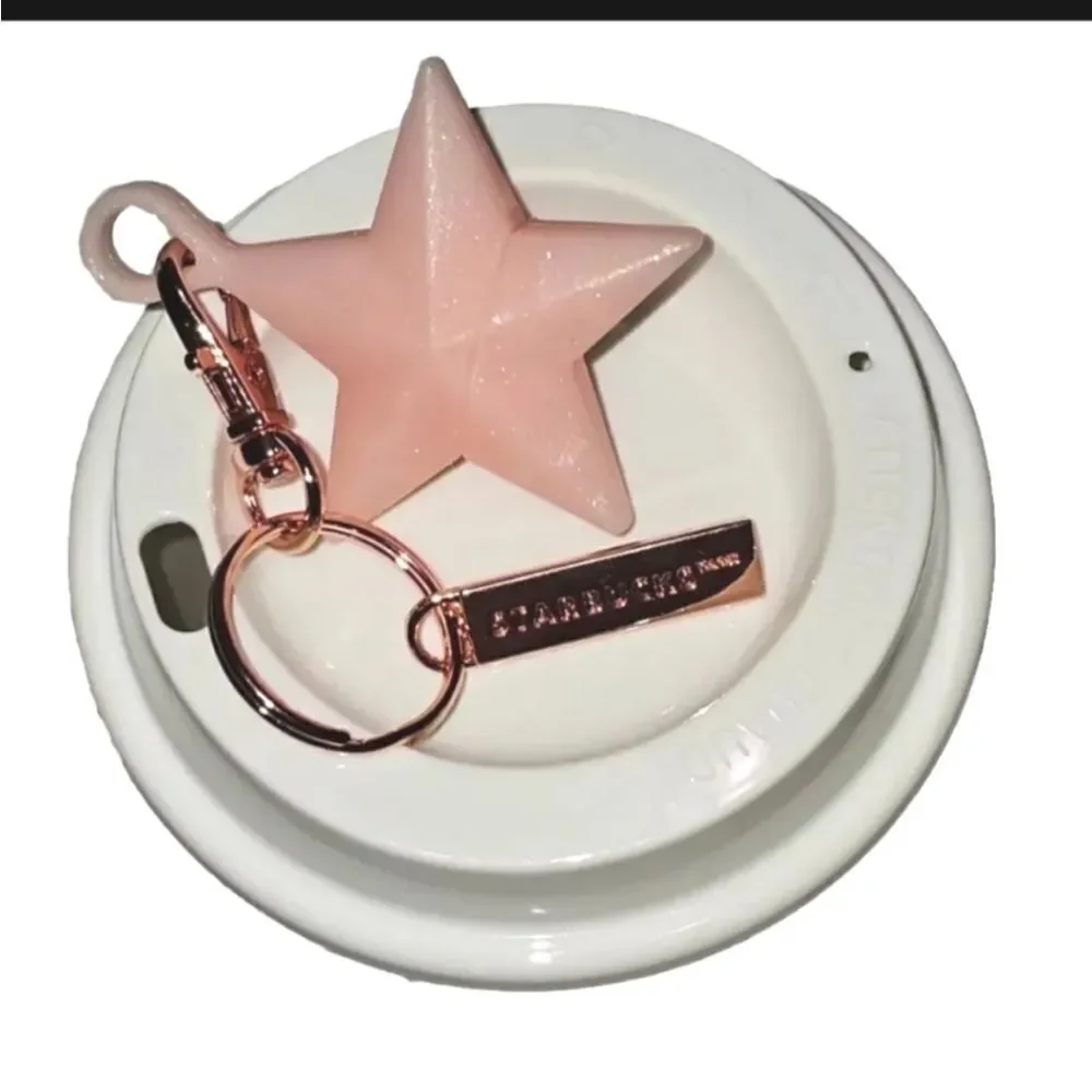 Starbucks Holiday 2023 Reusable Silicone Hot Cup Lid Stopper Topper Keychain NWT